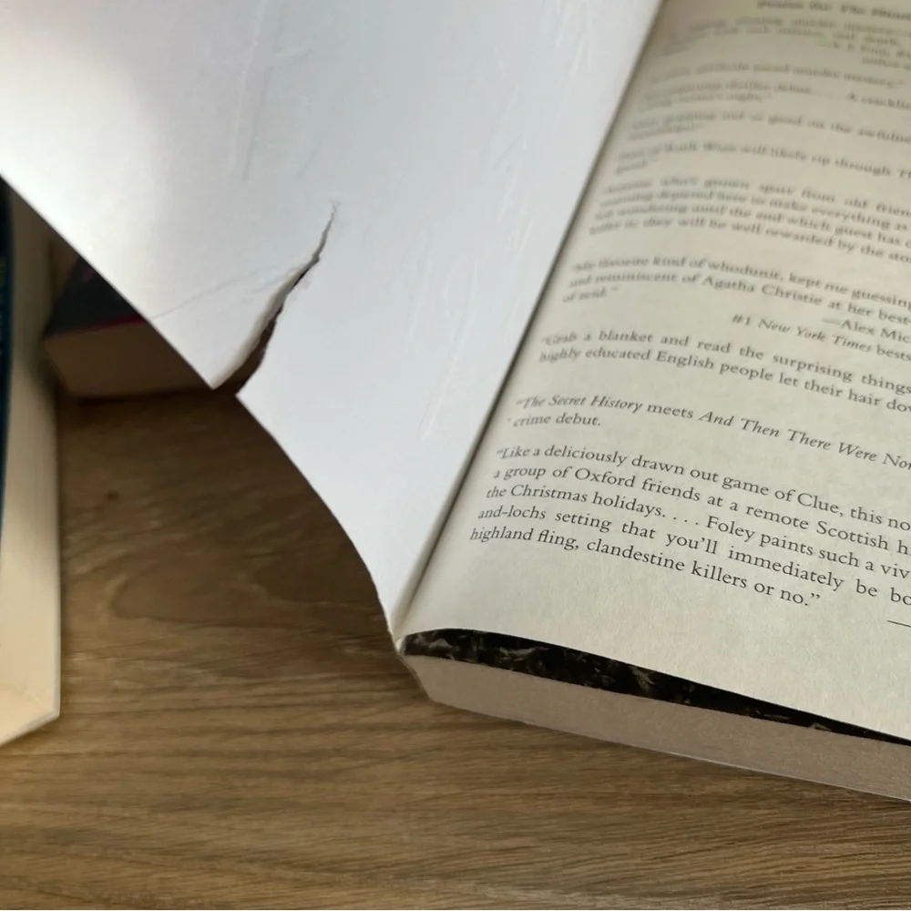 Lucy Foley Thriller Bundle 3 PB The Guest List Hunting Party Paris Apt - Picture 6 of 12